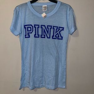 Pink victorias Secret tshirt nwt 
Size xs